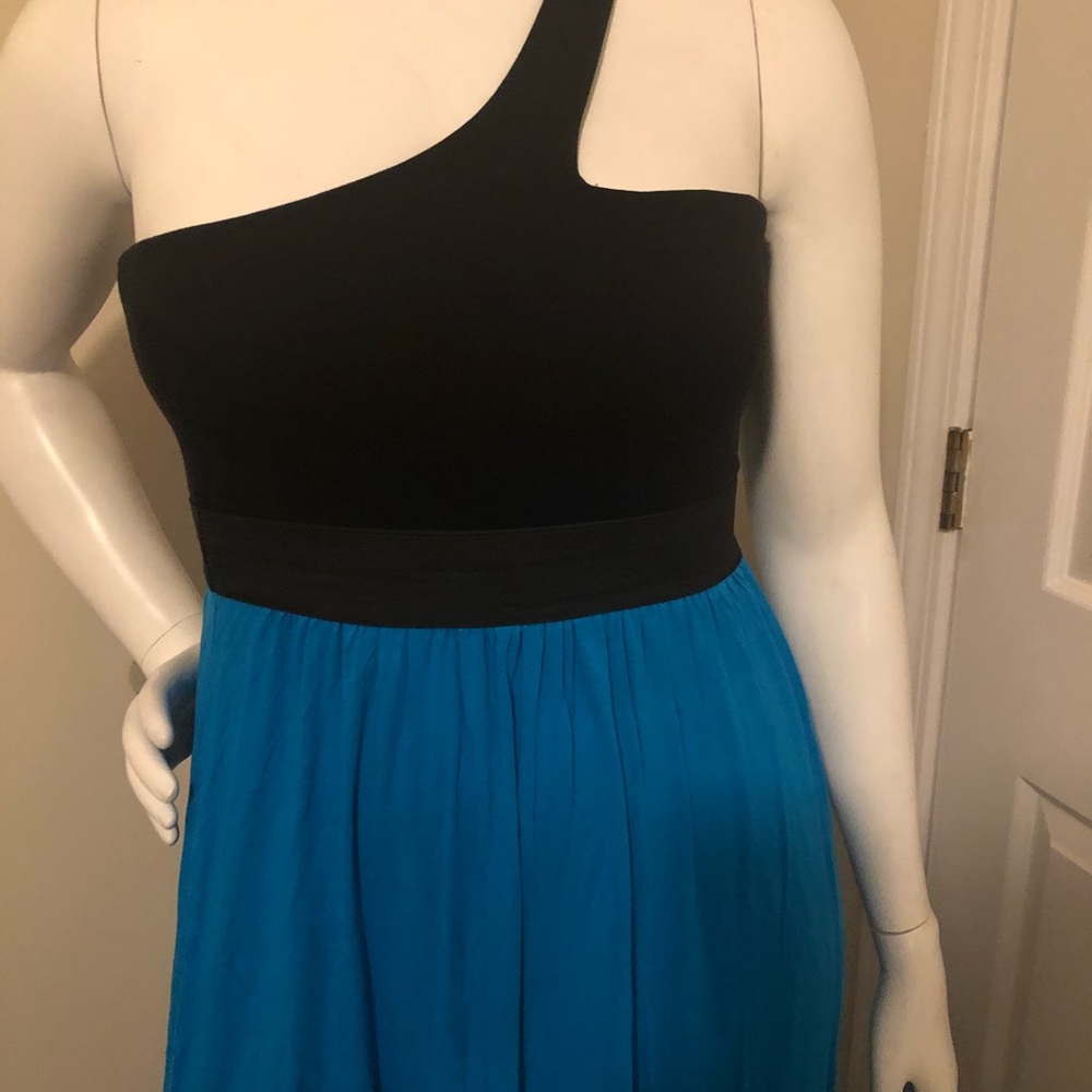 Large one shoulder maxi dress. Tall girl friendly